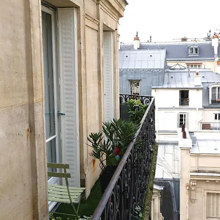 ベッド・アンド・ブレックファスト Le Ciel De - Montparnasse & Jardin Du Luxembourg パリ